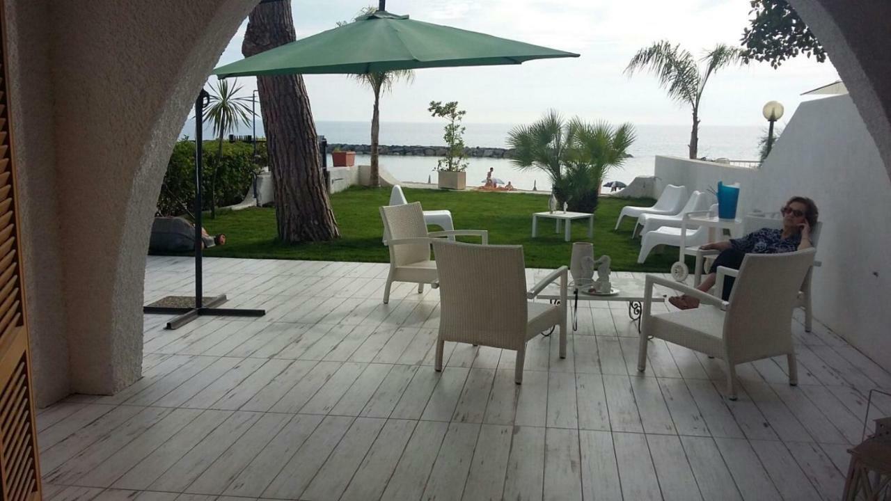 Villa A Diamante Sulla Spiaggia Бельведере-Мариттимо Экстерьер фото